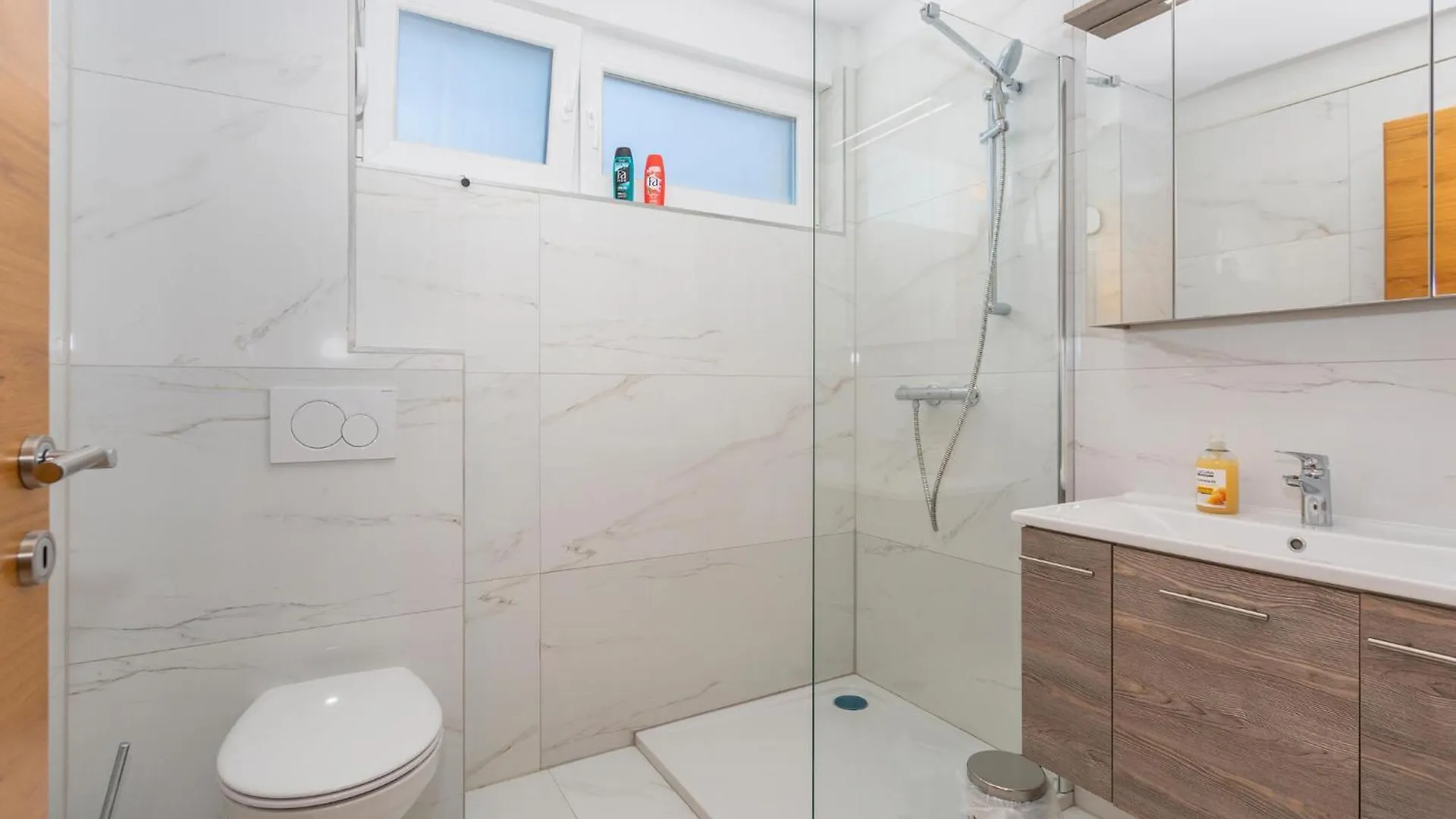 Beautiful Apartment In Malinska With Wifi