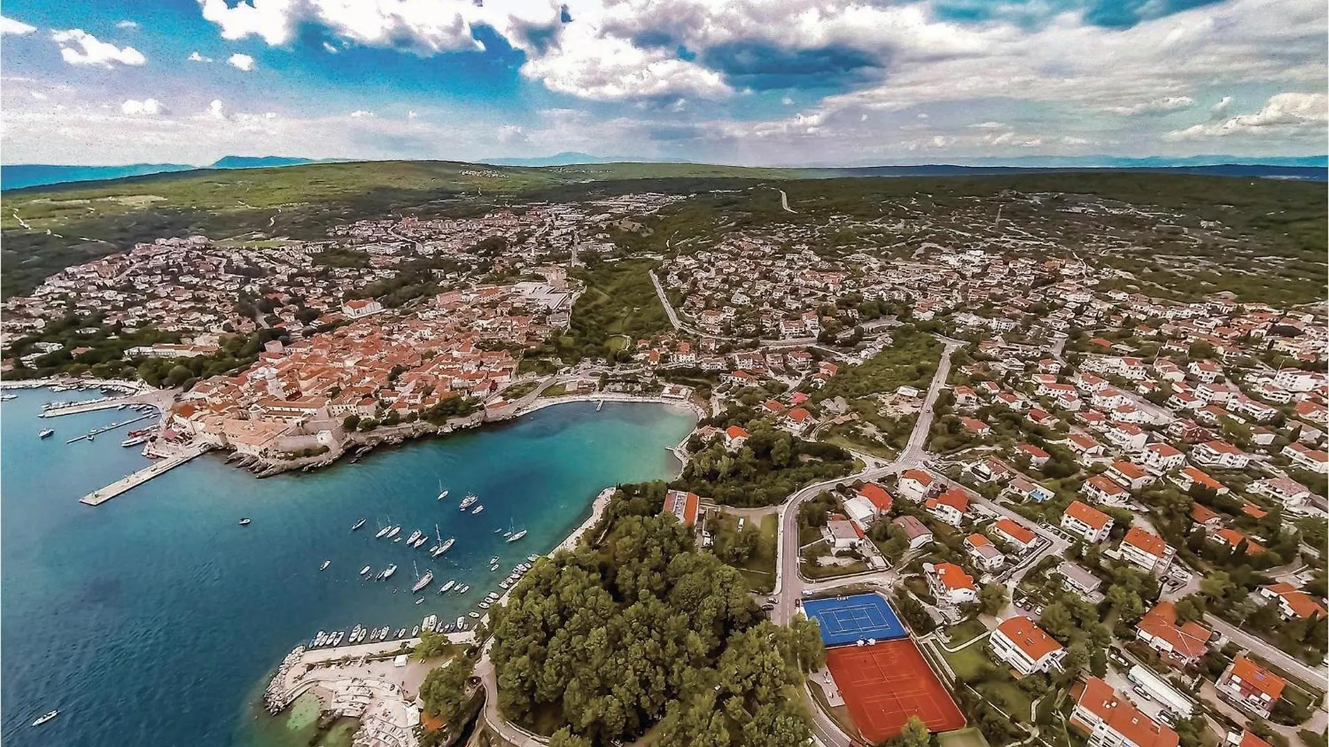 Beautiful Apartment In Malinska With Wifi